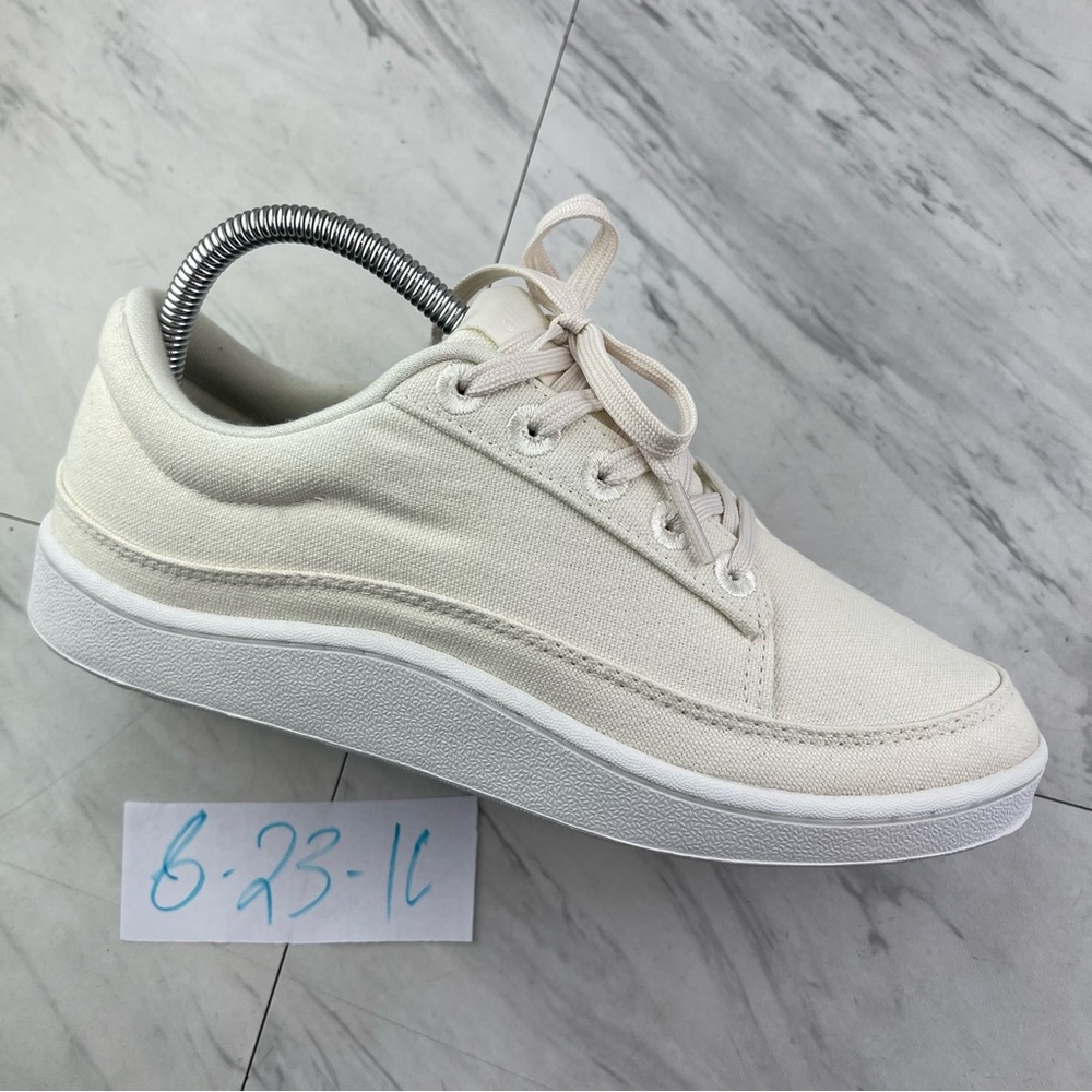 Allbirds CP Canvas Pacers womens 8 Ivory Casual Comfort lace shoes Sneakers